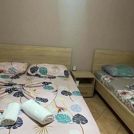 Guesthouse Sense Tirana Buitenkant foto