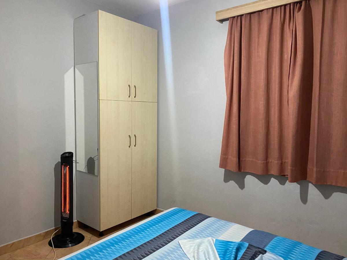 Guesthouse Sense Tirana Buitenkant foto
