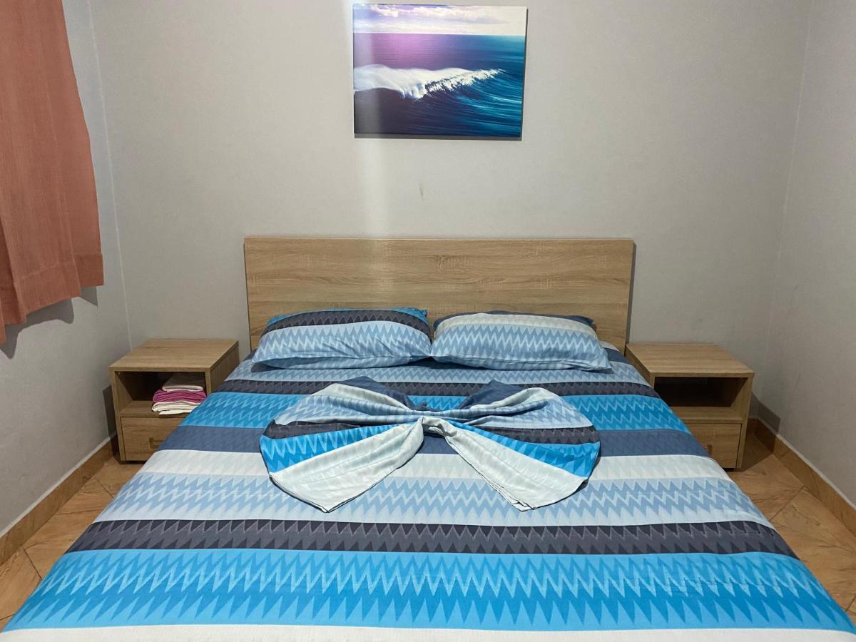 Guesthouse Sense Tirana Buitenkant foto